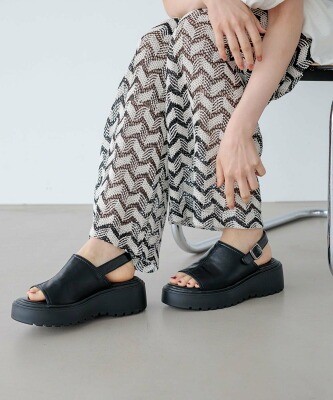 �x�C�t���[ �X�����O�J�o�[�h�T���_��