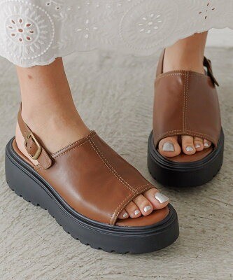 �x�C�t���[ �X�����O�J�o�[�h�T���_��