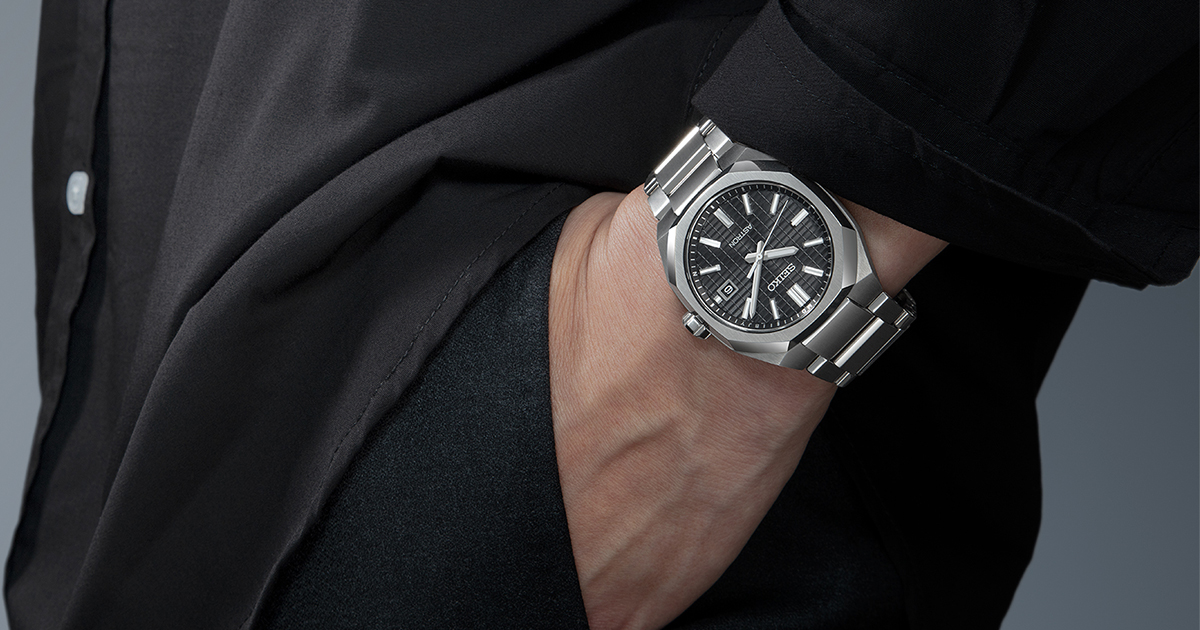 セイコー　ブライツ　チタン　腕時計　メンズ　ソーラー　黒文字盤　デイト　シルバー セイコー ブライツ チタン 腕時計 メンズ ソーラー 黒文字盤 デイト