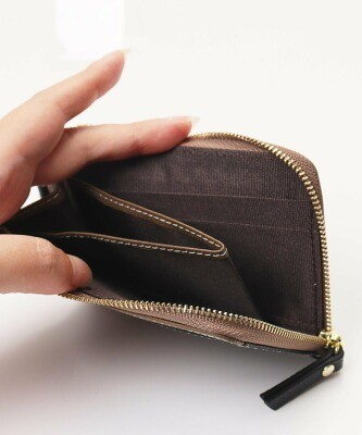 リズデイズ Digne 本革フラグメントケース