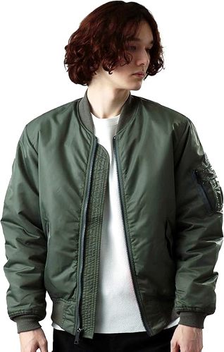 AvirexiABbNXjMA-1 COMMERCIAL