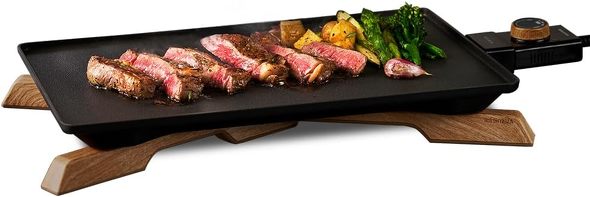 今売れている「無煙ロースター」おすすめ3選&ランキング 嫌な煙をカットしてお家焼肉を快適に! “アイリス”の薄型ホットプレートなど【2025年10月版】