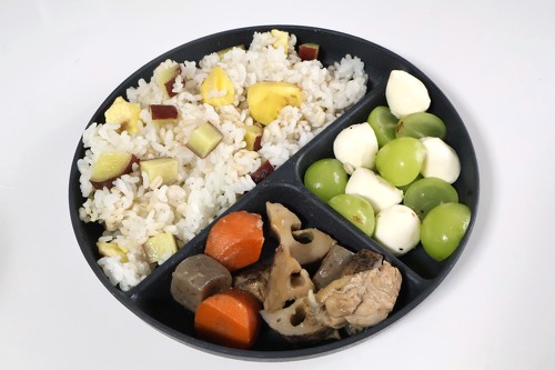 無印良品「レンジで使える ヤシの端材を使った食器」シリーズ