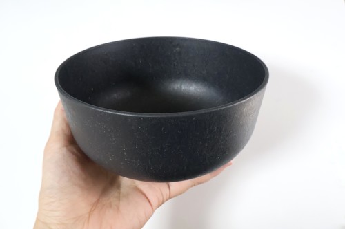 とにかく軽い&落としても割れない