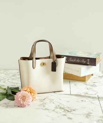 �R�[�` �E�B���E �g�[�g 24 �J���[�u���b�N