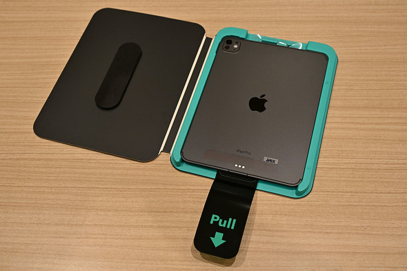 �t���̐�p�g���C��iPad�ƕی�t�B�����̈ʒu���킹���ȒP�E�X���[�Y�ɍs����