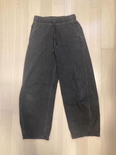 GU�́u�f�j���X�E�F�b�g�o�������b�O�p���cQ�v�𐳒����r���[