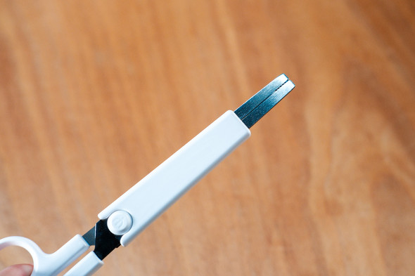 �J���Œ�ł���L���b�v�t���ŁA���S�ʂ��΂�����