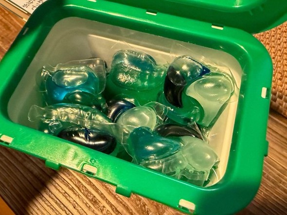 �v�ʂ�l�ߑւ��̂킸��킵�����������Ă����W�F���{�[��