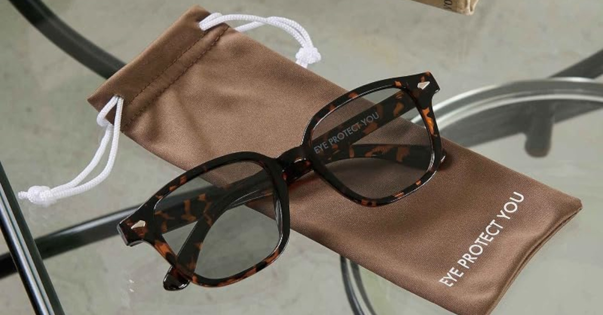 調光サングラス＆巾着ケースの付録