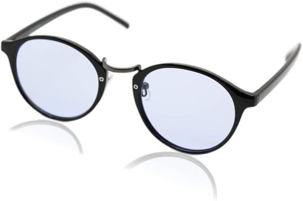 ������Ă���^�]�p�T���O���X�F�G�C�g�g�E�L���E�u�T���O���X �u���[���C�g�J�b�g ���K�l UV�J�b�g�m�I�]���[�J�[���nIRUV-7108�v