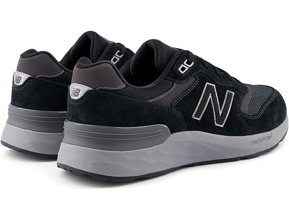 �E�H�[�L���O�V���[�Y