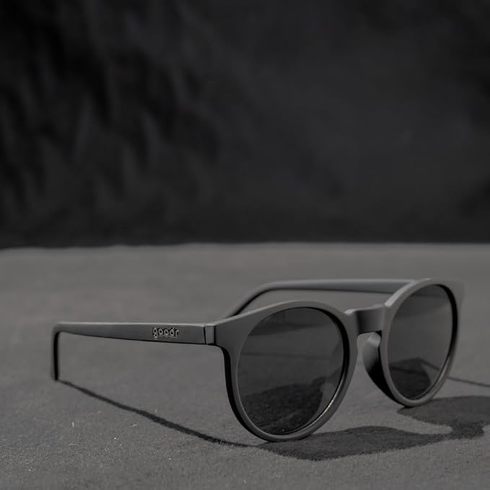 ������Ă���u�Ό��T���O���X�v��������3�I�������L���O�@�����Čy���ăY���ɂ����g�O�_�[�igoodr�j�h�̃��f���Ȃǁy2026�N4���Łz