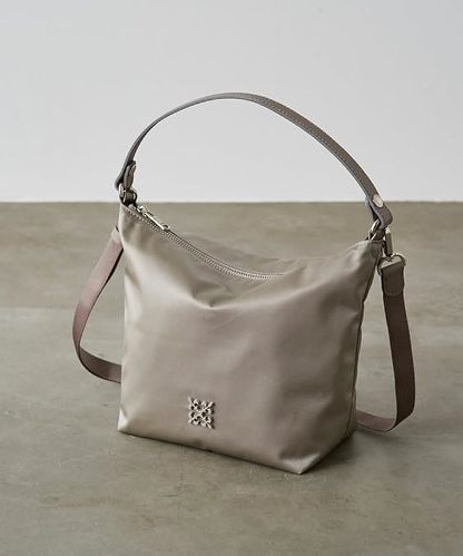 ���V�b�g �N���E�Y�i�C�����V���v���V�����_�[�o�b�O