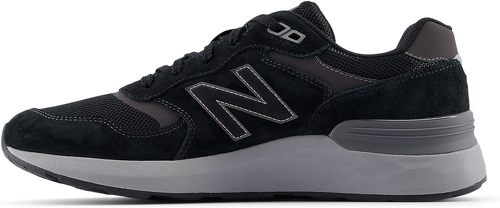 �j���[�o�����X Fresh Foam Walking 880 v7