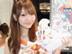 TGS2010：好みの女の子を探してクリック！　東京ゲームショウ2010を彩る美人コンパニオンさん70人