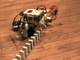ナニコレ：ドミノを並べて自分で倒す！　全自動ドミノ設置ロボット「ドミネーター」がすごい
