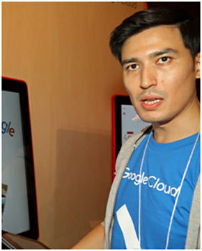 Jamboard̃fIĂꂽGoogle CloudJX^}[GWjA T~[EnfB