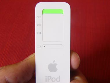 話題のフラッシュメモリipod Ipod Shuffle をさっそくさわってみた 2 2 Itmedia News