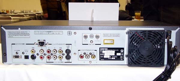 東芝、「野球・ドラマ延長」に対応した3 in 1レコーダー「RD-XV34/44