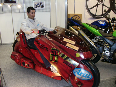 アナタのバイクを Akiraっぽい仕様 にするパーツ 東京モーターサイクルショー Itmedia News