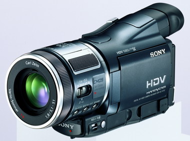 ハイビジョンを当たり前に――ソニー、18万円のHDビデオカメラ「HDR-HC1