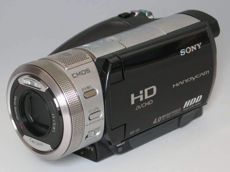 HDD採用のハイビジョンハンディカム――ソニー「HDR-SR1」：レビュー（1