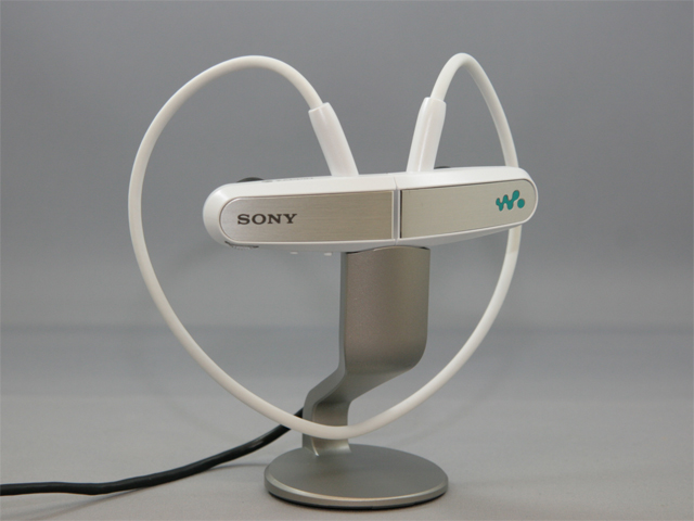 SONY ウォークマン Wシリーズ NWD-W202 合体分離する“フリースタイル”ウォークマン「NWD-W202」を試す