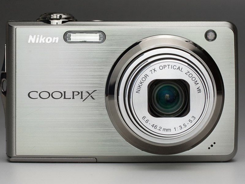 ニコン Nikon COOLPIX S630 デジタルカメラ キビキビ動作で快適撮影 ニコン「COOLPIX S630」：3万円台で買える