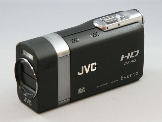 さまざまなニーズに応える1台――超軽量フルHDビデオカメラ“Everio”「GZ