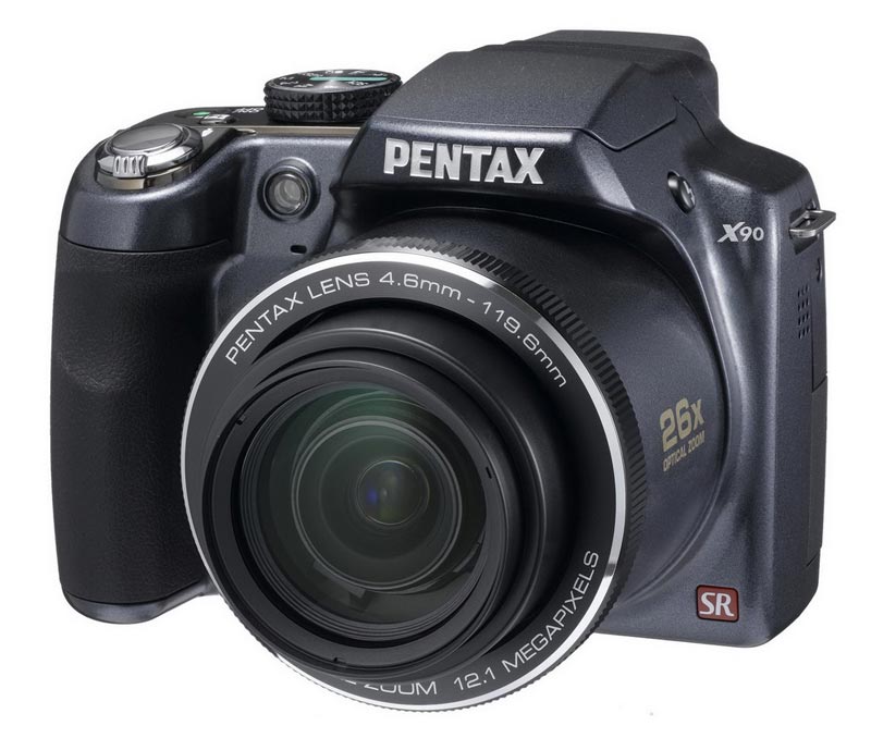26ミリからの26倍ズームレンズ搭載、スタミナアップの「PENTAX X90