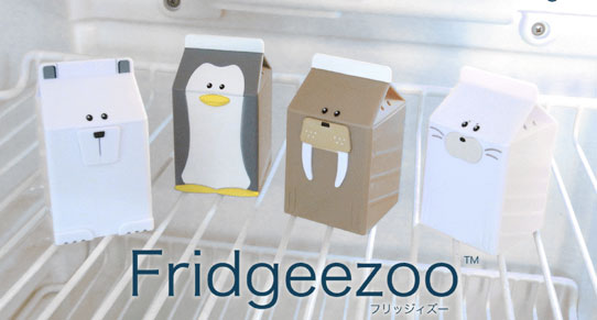 扉を開けると「どうも～」、冷蔵庫に棲む癒し系グッズ「Fridgeezoo