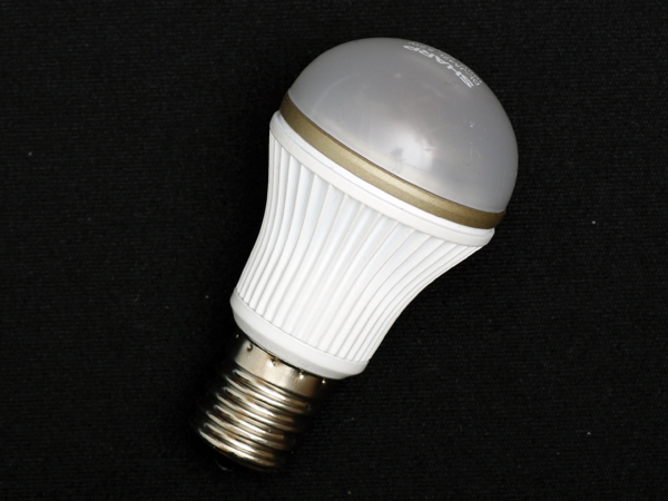 失敗しない小型LED電球の選び方（5）シャープ「DL-JA42L」：節電体質の