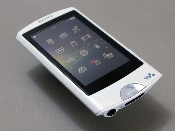 ウォークマン史上最高音質は本当か！？ 「A860」と「X1000」をガチ比較