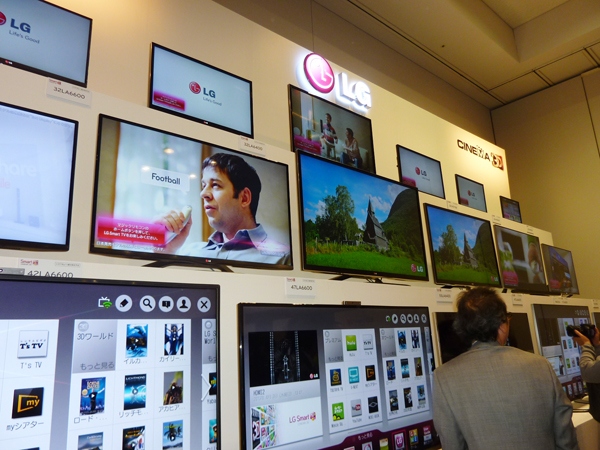 進化した「LG Smart TV」、7シリーズ17機種を一挙投入（1/2 ページ