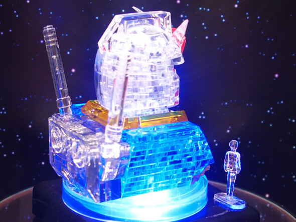 ガンプラは難しいけどパズルなら 透明な立体パズルで組み立てるガンダムが登場 東京おもちゃショー15 Itmedia News