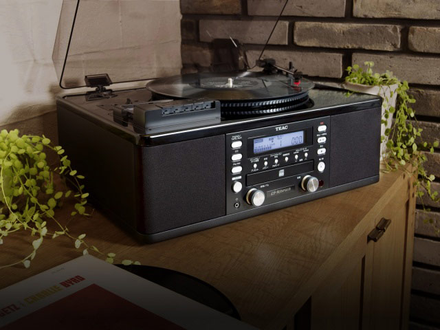 アナログレコードやカセットも再生できるCDレコーダー「LP-R550USBプレステージ」：思い出をいつまでも - ITmedia NEWS