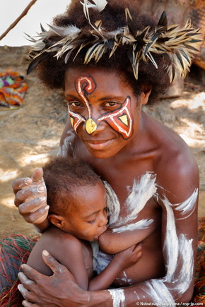 杉山宣嗣写真展「部族の肖像 TRIBE@PAPUA NEW GUINEA」
