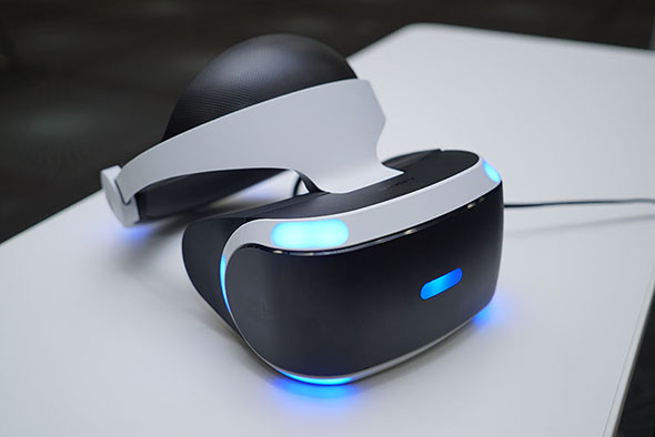 Moveモーションコントローラーの“リモコン感”にはガッカリ 体験して分かった「PlayStation VR」の強みは？：予約できなかった人、慌てるでない  - ITmedia NEWS