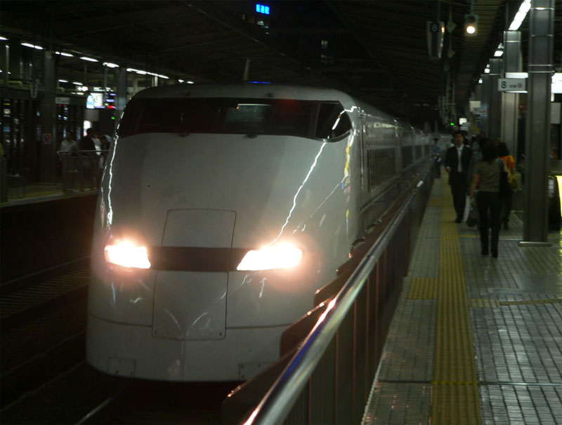 新幹線「300系」は、なぜスピードを追い求めてきたのか：杉山淳一の時事日想・新連載スタート（1/4 ページ） - ITmedia ビジネスオンライン
