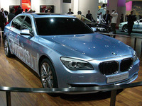 ʐ^11@BMWЂ́uBMW7-Series Active Hybrid Conceptv