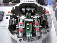 写真8SiCデバイスを用いたモーター制御回路