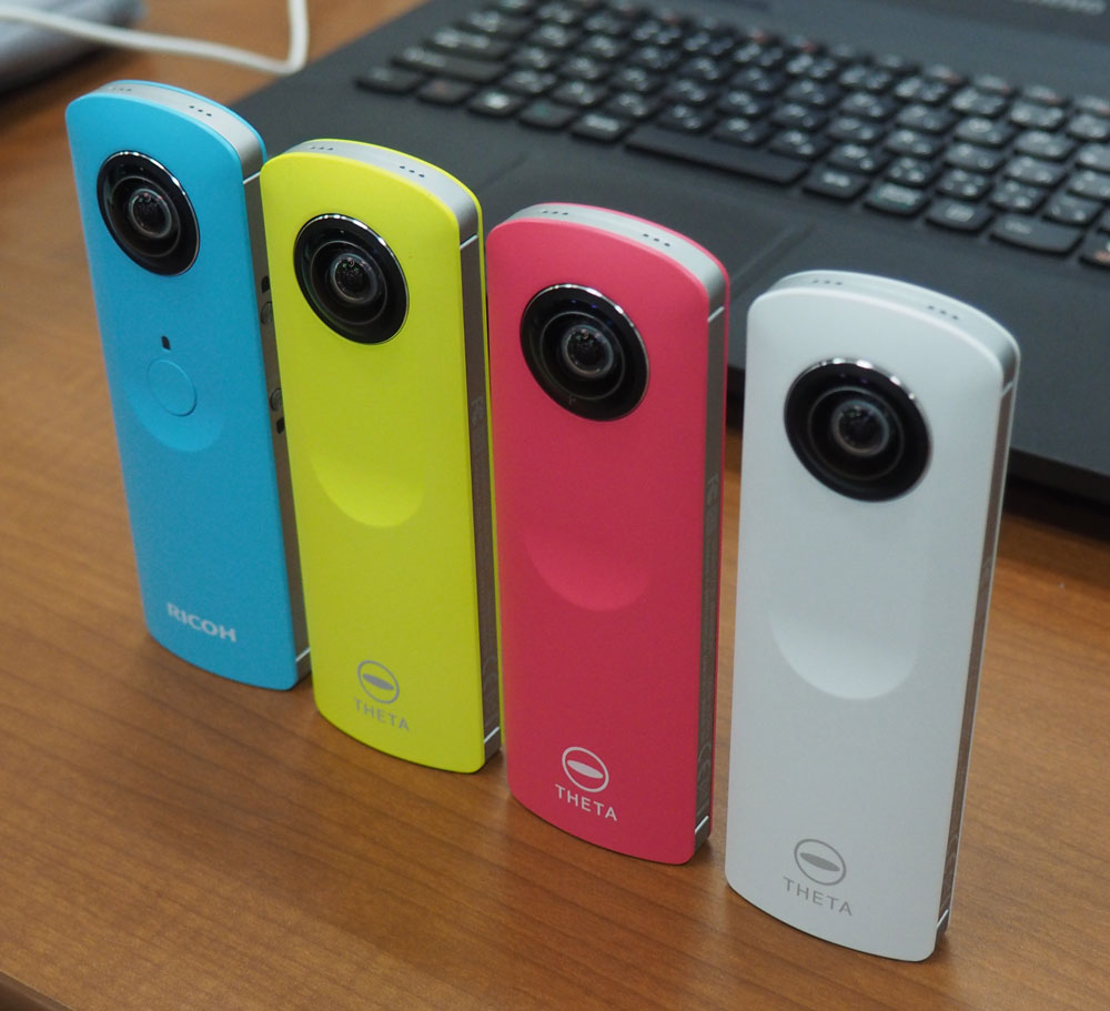 RICOH THETA