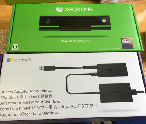 「Xbox One Kinect センサー」と「Xbox One Kinect センサー用 Windows PC アダプター」