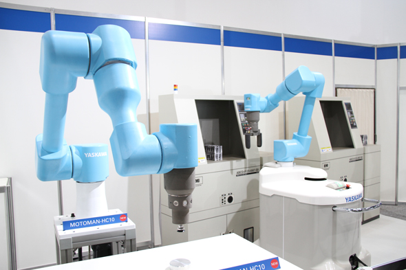 人と産業用ロボットが共に働く姿 その生産性をオフィスから確認 1 2 Monoist