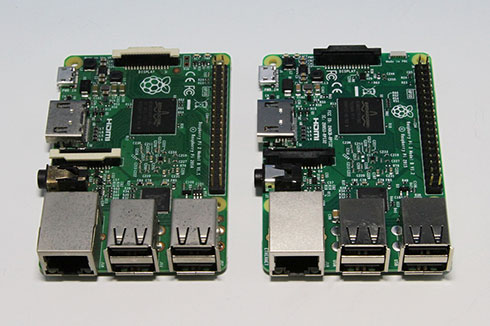 Raspberry Pi 2（左）とRaspberry Pi 3（右）