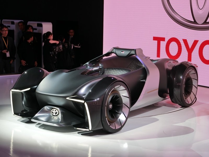 トヨタの未来の愛車づくりは 愛車 が伝わらないところから始まった 東京モーターショー19 インタビュー 1 2 ページ Monoist
