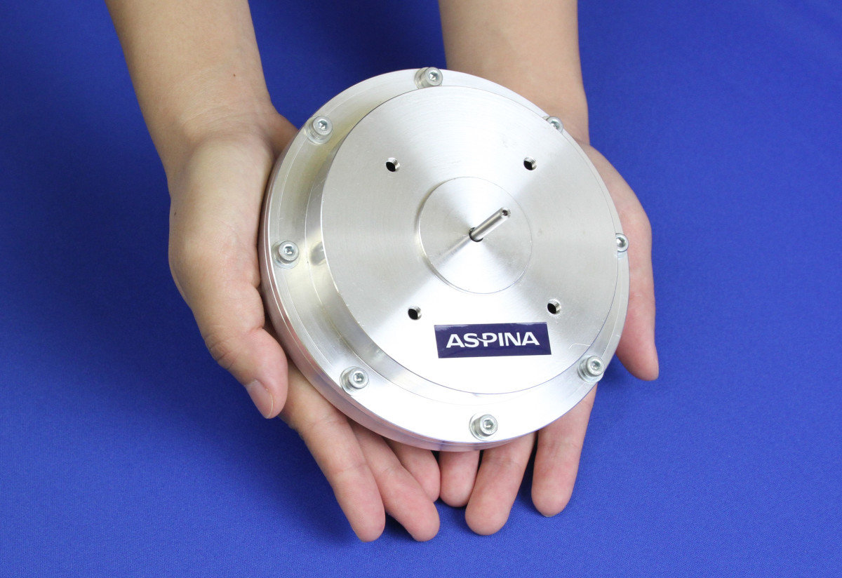 ASPINAが宇宙関連事業に参入、小型人工衛星向けリアクションホイールを開発：製造マネジメントニュース