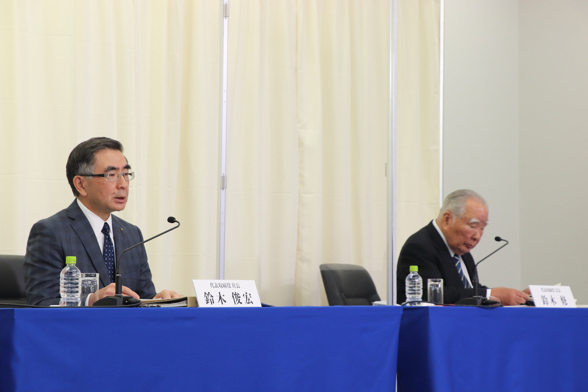 鈴木修氏が会長退任、2025年までに「電動化技術そろえる」