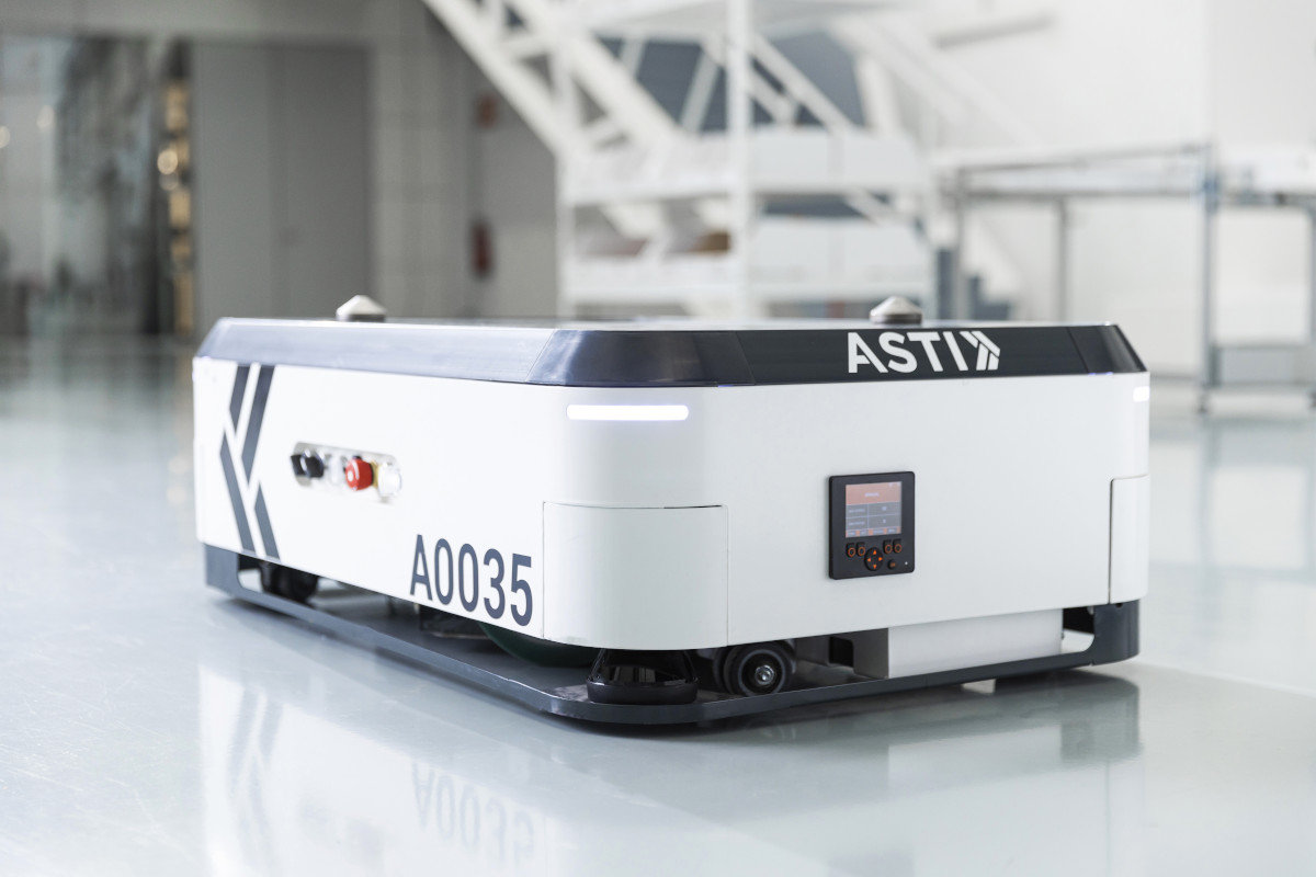 ABBがASTIを買収、“移動するロボット”でマスカスタマイゼーション実現へ